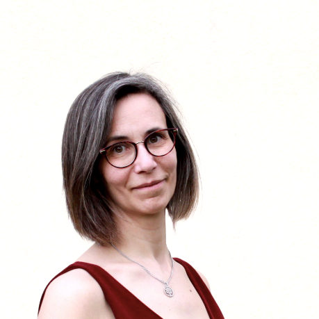 Portrait Pascale Maire créatrice de sites web avec Wawaweb